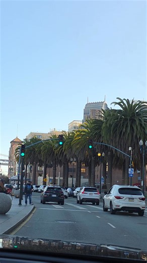 The Embarcadero Roadway in San Francisco, California | Dexter Lloyd Urmin