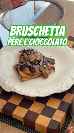 Pear and Chocolate Bruschetta | Quick and Easy Pan Dessert