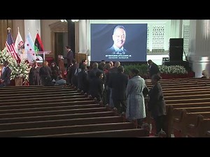 Chicago crowds gather as Rev. Jesse Jackson lies in repose