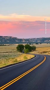 Places in North Dakota that don't feel real 🇺🇸🤯 #travel #adventure #explore #nature #northdakota #usa | TripInspo