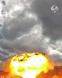 إعلام إسرائيلي يتداول مشاهد قريبة جدًا للحظة سقوط صاروخ إيراني قبل أيام