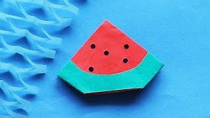 【折り紙】スイカの簡単な折り方。表裏ないので七夕飾りや夏の飾り、手紙、カード、風鈴にも[Origami World] – Origami World