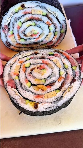 高さ30cm日本一太い元祖 デカ太巻き寿司🍣【愛知 梅若寿し】