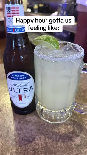 Happy hour from 3pm-7pm Mon-Fri!! Come see us!🍻🍹#Clearsprings #fyp #texas #restaurant #5oclocksomewhere