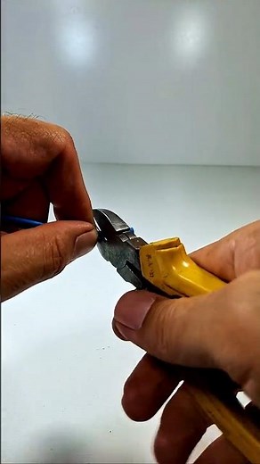 A Clever Trick to Stripping Electrical Wires Fast!