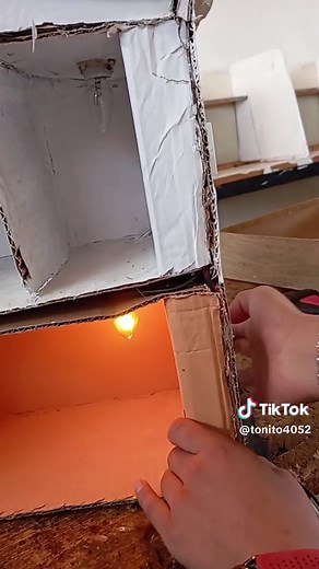 Maqueta de Casa con Instalación Eléctrica Creativa