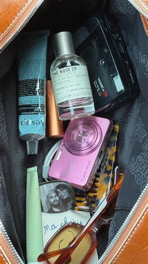 Taliyah 🦶 on Instagram: "✨Mini cut series ep.6 ✨ Full fit is from @gymsharkwomen code STINKY10 - everyday seamless crop jacket and leggings Exercises deets: Power squat 2 x 6- 8 reps Hip thrust 2 x 6-8 reps Step ups 2 x 6-8 reps (rest between each leg) Hip abductions 2 x failure Hip addictions 2 x failure 5 min core#blackgymgirls 20 min intervals 1:1 training applications are in my bio ✨ #blackgymgirls #fatlosstips #gymgirlvids #minicut #gymsharkwomen"