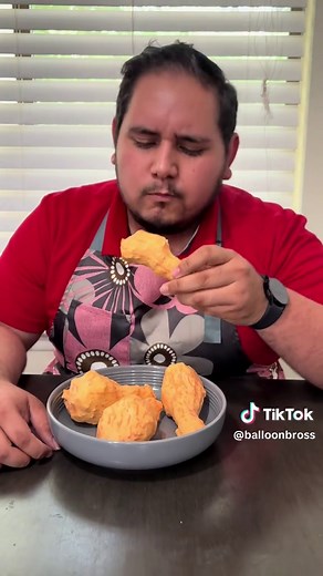 Nothing says end of year celebration like balloon fried chicken! 🍗 🎉🥳 #friedchicken #balloonart #balloonartist