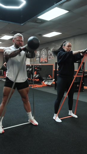 Try this for explosive POWER!! @kasenfitness 😤 Here's another dynamic effort based movement that can be implemented in your training to maximize hip power and reactive force. Aim for 3-6 sets of 5 reps use a band that can create tension Kettlebell that is heavy provide you with enough load to create force but light enough to still be fast... (Speed Strength) Watch full training video over on my YT channel 📺 #kettlebellworkout #power #explosive #training #daru