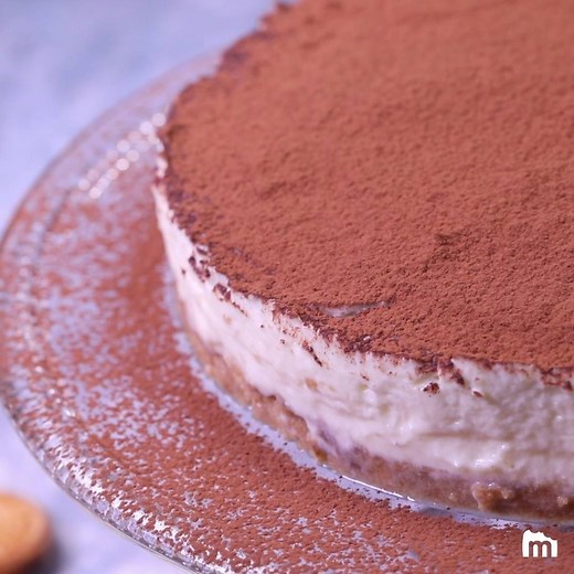 706K views · 3.6K reactions | [Gros plaisir] On a mixé 2 desserts merveilleux pour en faire un sublime  À vos cuillères : accueillez le tiramisu cheesecake !!! La recette par ici ➡️ https://goo.gl/uTDXCM | Marmiton | Facebook