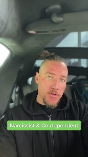 Understanding the Relationship Between Narcissists and Codependents