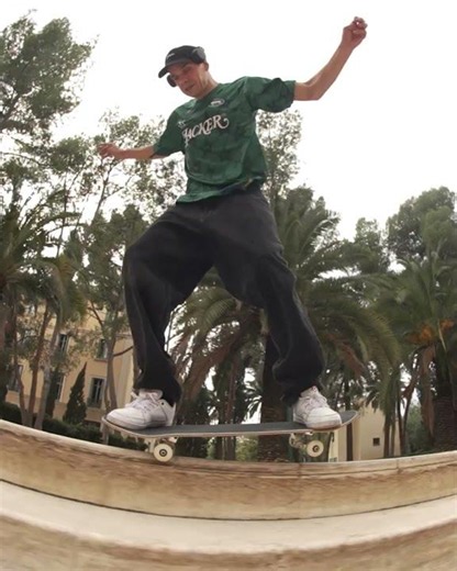 🚨 Wade D in ‪@jackerskateboarding‬ “Coast to Coast” video 📺 Playing on the Thrasher site 📡