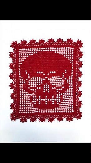 Creepy!! Fine Detailed Filet Crochet Skull Doily With Gorgeous Lace Edging #filetcrochet #crochet