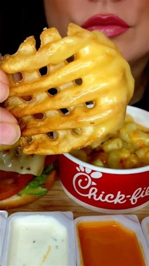 CHICK-FIL-A WAFFLE FRIES #asmr #chickfila #fastfood #food #shorts