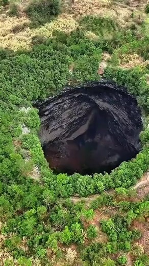 la grotte la plus profonde du monde #viralvideo #fypシ #fyp #american #fyppppppppppppppppppppppp ypp