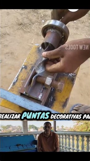 With this tool you can make decorative tips