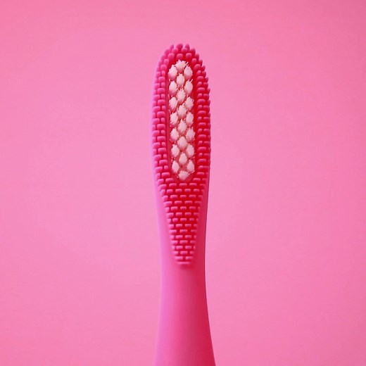 FOREO on Instagram: "Thanks to the advanced Sonic Pulse technology and soft, ultra-hygienic silice, our ISSA range is the perfect choice for your whole family! 🦷✨ 👶 ISSA baby and ISSA kids help your little ones build good oral care habits from the earliest age. 👪 ISSA 3 offers complete 4-in-1 oral care for adults. And if you like smaller brush heads or need a brush for your teen, get ISSA mini 3! Shop our ISSA collection on sale now. Link in bio ☝️ #ISSA #FOREO #toothbrush #electrictoothbrush