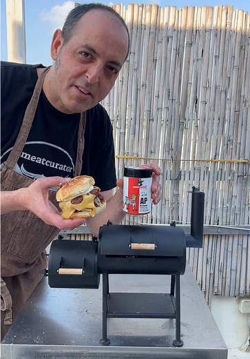 World’s Smallest BBQ Smoker Review and Tips