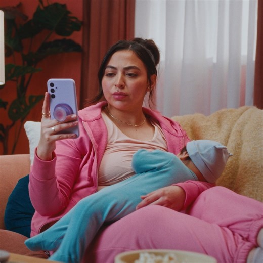 Do you wonder if breastfeeding should hurt? Many mothers wonder if pain while breastfeeding is normal. You may have tenderness or soreness in the first few days as you and your baby are learning to breastfeed, but breastfeeding should not be painful. WIC offers several tips and tricks for avoiding pain while breastfeeding. Learn more: bit.ly/wic-breastfeeding-troubleshooting | Texas Health and Human Services Commission