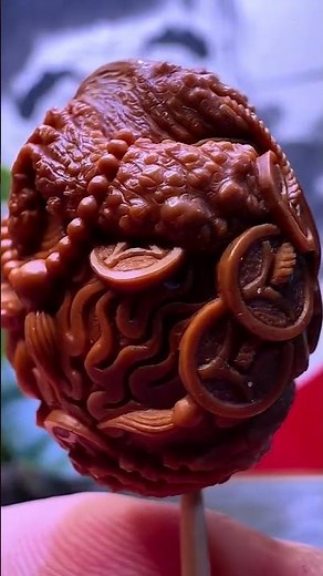【小核大艺】手工核雕～招财金蟾#橄榄核雕 #核雕 #纯手工 #雕刻 #艺术品 #carving