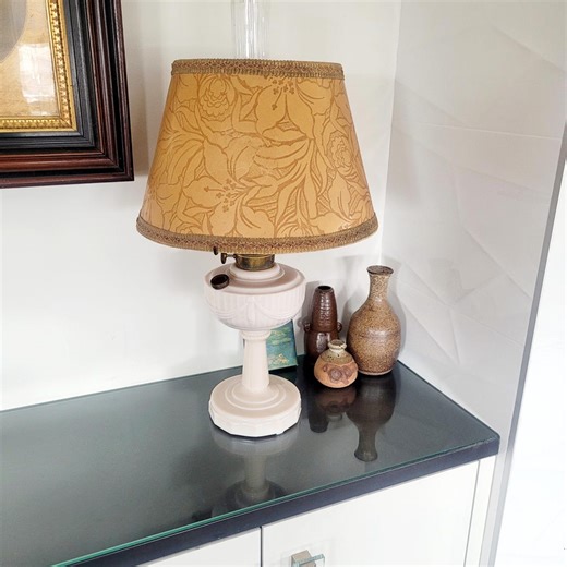 Vintage Antique Aladdin Pink-White Hurricane Oil Lamp, Alacite, Nu Type Model B, Lincoln Drape