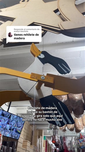 Rehilete de Madera: Un Juguete Clásico y Divertido