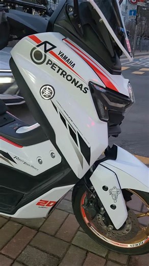 야마하 엔맥스 데칼스티커 nmax 페트로나스 화이트 레드스타일 오토바이데칼 튜닝 세트 http://motostk.com #엔맥스페트로나스