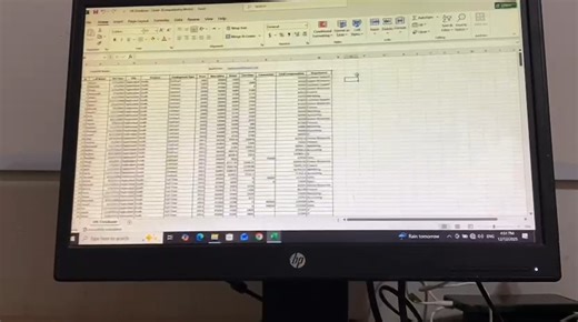 𝗠𝗦 𝗢𝗳𝗳𝗶𝗰𝗲 𝗧𝘂𝘁𝗼𝗿𝗶𝗮𝗹 | 𝗙𝗶𝗹𝘁𝗲𝗿 𝗖𝗼𝗻𝗰𝗲𝗽𝘁 𝗘𝘅𝗽𝗹𝗮𝗶𝗻𝗲𝗱 | 𝗙𝗦𝗖𝗖 Learning how to use the 𝐅𝐢𝐥𝐭𝐞𝐫 𝐟𝐞𝐚𝐭𝐮𝐫𝐞 𝐢𝐧 𝐌𝐒 𝐎𝐟𝐟𝐢𝐜𝐞 can save time and improve data 𝐦𝐚𝐧𝐚𝐠𝐞𝐦𝐞𝐧𝐭 𝐬𝐤𝐢𝐥𝐥𝐬. In this 𝐅𝐒𝐂𝐂 𝐥𝐞𝐜𝐭𝐮𝐫𝐞, our instructor explains the 𝐅𝐢𝐥𝐭𝐞𝐫 𝐜𝐨𝐧𝐜𝐞𝐩𝐭 𝐬𝐭𝐞𝐩 𝐛𝐲 𝐬𝐭𝐞𝐩, showing how to organize, sort, and 𝐚𝐧𝐚𝐥𝐲𝐳𝐞 𝐝𝐚𝐭𝐚 𝐞𝐟𝐟𝐢𝐜𝐢𝐞𝐧𝐭𝐥𝐲. This lesson is ideal for students, beginners, and office learners wh