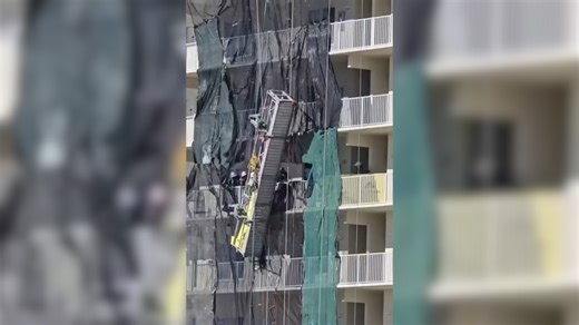 Man leaps to safety from unstable scaffolding at Shores of Panama