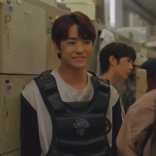 高校生の夏休み：恋と花火の思い出