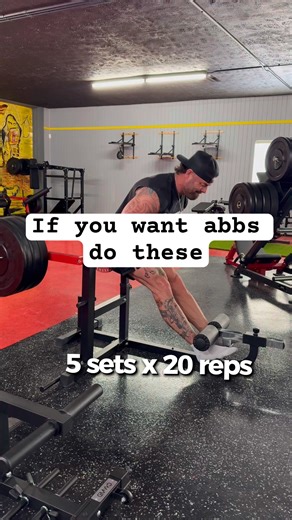 Do these to build your abbs 💪🔥 #bodybuilding #gymlife #fitness #abbs #coreworkout