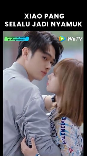 Kesian ya cowo lucu yang satu ini😂 Hari-hari selalu ngeliat keuwuan Si Cheng sama Tong Yao🤣 Kamu tim seneng atau iri kalo ngeliat keuwuan couple inii? 🎬: Terpesona Senyumanmu (Falling Into Your Smile) Audio Indonesia 👉🏻: Gratis: Setiap hari Senin -Kamis pukul 19.00 WIB (1EP/hari) | VIP: Setiap hari Senin - Rabu pukul 19.00 WIB (2EP/hari) | Total 31EP 📌: https://bit.ly/FallingIntoYourSmileAudioIndoWeTV #WeTVID #WeTVIndonesia #NontonDiWeTV #FallingIntoYourSmile #XuKai #ChengXiao #CDrama | We
