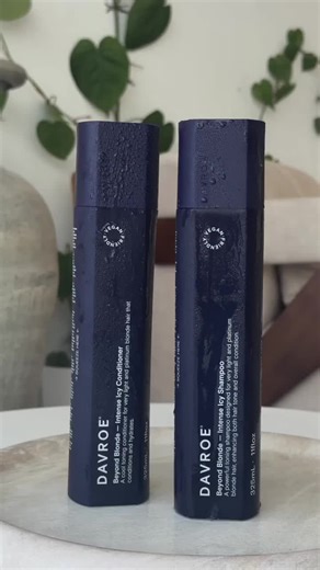 Watch ‘til the end for this dreamy transformation using davroe's Beyond Blonde range 👱🏼✨ Our go-to for keeping blondes bright, creamy and fresh – with zero brass in sight. Perfect for in-between appointments or when your tone needs a little TLC. #davroe #prohair #beyondblonde