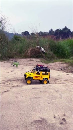 RC Car Conquers Treacherous Sand Dunes | Extreme Off-Road Challenge
