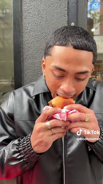 Discovering the Best 7th Street Burger in NYC
