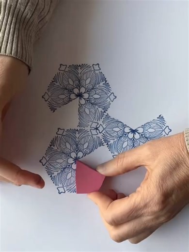 Originally from Portugal but now living in the Boston area, Marta Harvey (@martaharveyart) loves to draw and design new patterns. Her art is created by printing blocks Marta designs and hand-carves herself. Each hand-carved block creates a unique design ranging from simple to complex patterns and tessellations. Inspired by nature and architecture, Marta’s work includes flowers and leaves, fun and whimsical animals, organic and abstract shapes and optical illusions. Recently she has been focusing