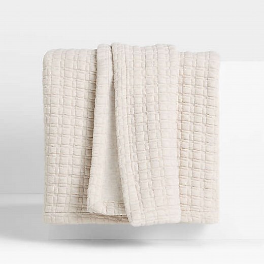 Christmas Bedding, Sheets, Bedspreads & Duvets | Crate & Barrel