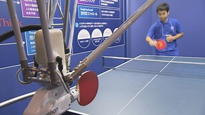 Japanese robot plays ping pong