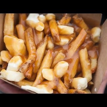 Nom Nom Nom Poutine vs Smoke's Poutinerie in Toronto