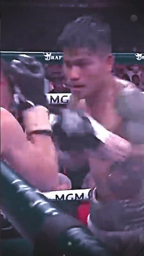 This Filipino boxer Throws punches just like a machine gun! So quickly! #shorts #boxing