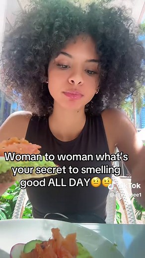 How to Smell Good All Day: Tips and Secrets