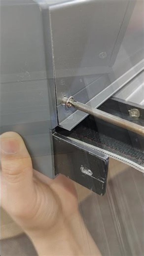 Electric windproof roller blind, remote control design, mesh zipper welding process, strong!