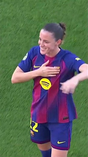 Ref, don't blow the whistle, she's leaving! 🥺 Mapi León says goodbye to FC Barcelona