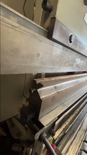 Hydraulisk kantpress, Pullmax Ursviken EKP CNC 64 26/205, endast 4017h