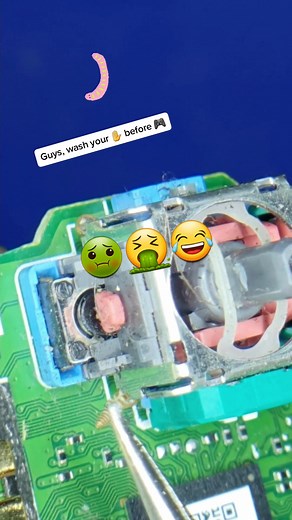 do not send this to a friend 🐧👷 #fyp #techtok #fixinging #gaming #controller #stickdrift #playstation