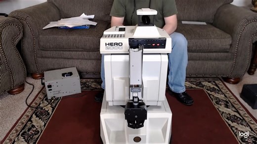 美国上世纪的黑科技智能机器人—Hero 2000