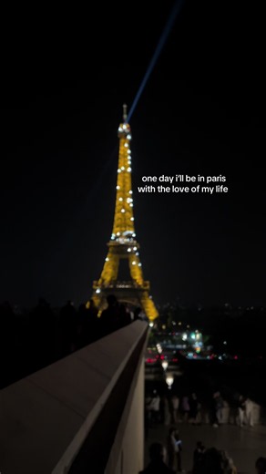 Paris aesthetic: one day I’ll be in Paris with the love of my life