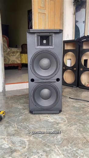 Custom 12-Inch Sound Check Box Speaker Review