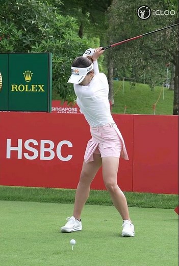 Make a full backswing and a firm weight shift. by Ingee Chun.