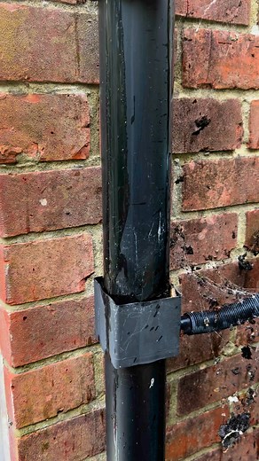 200K views · 1.2K reactions | Customer said the water butt wasn’t filling up, sorted #guttermaintenance #guttercleaningservices #HomeImprovement #hampshire #surrey Deansgutters.com | Deans Gutters | Facebook